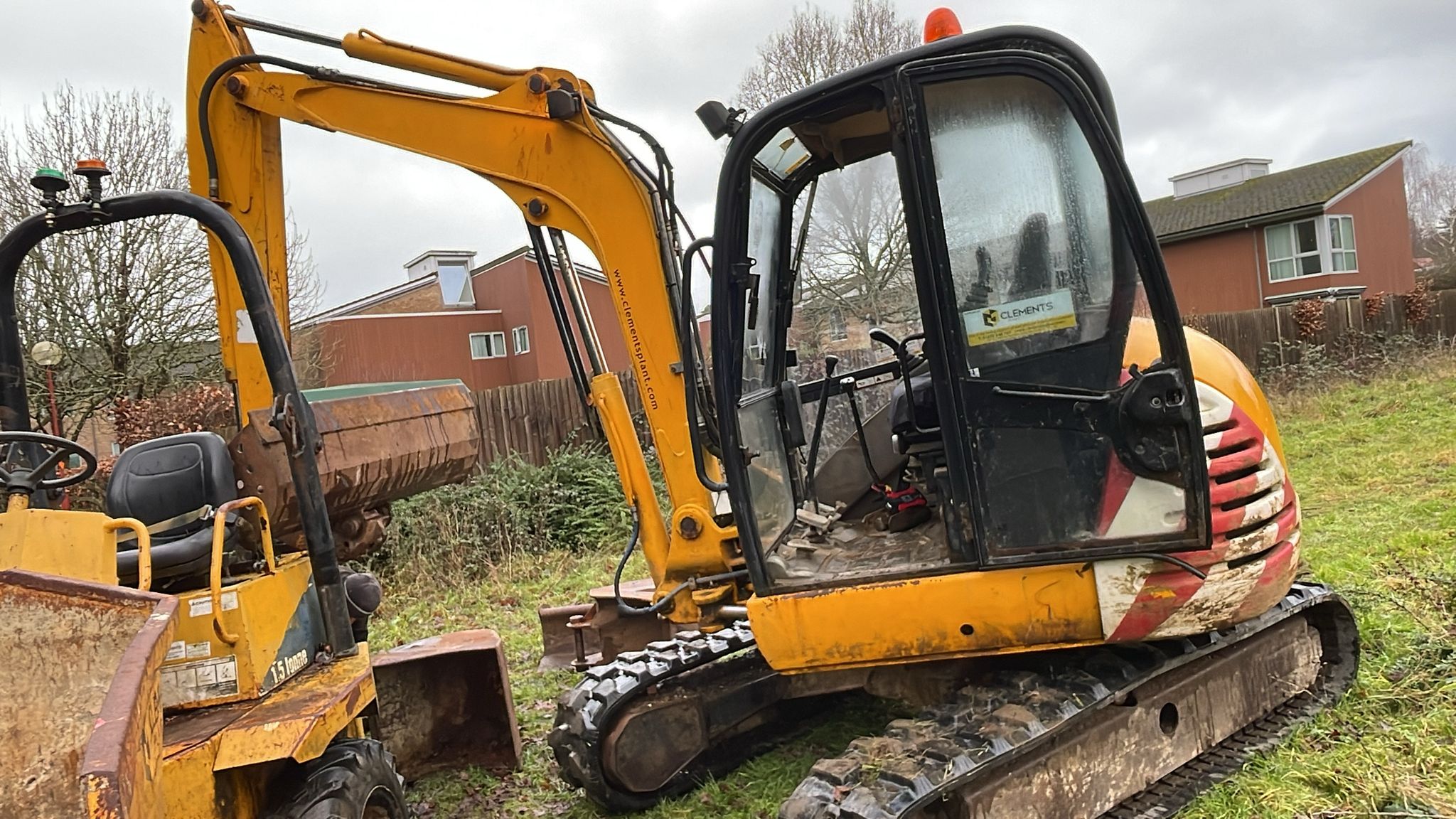 JCB 8052