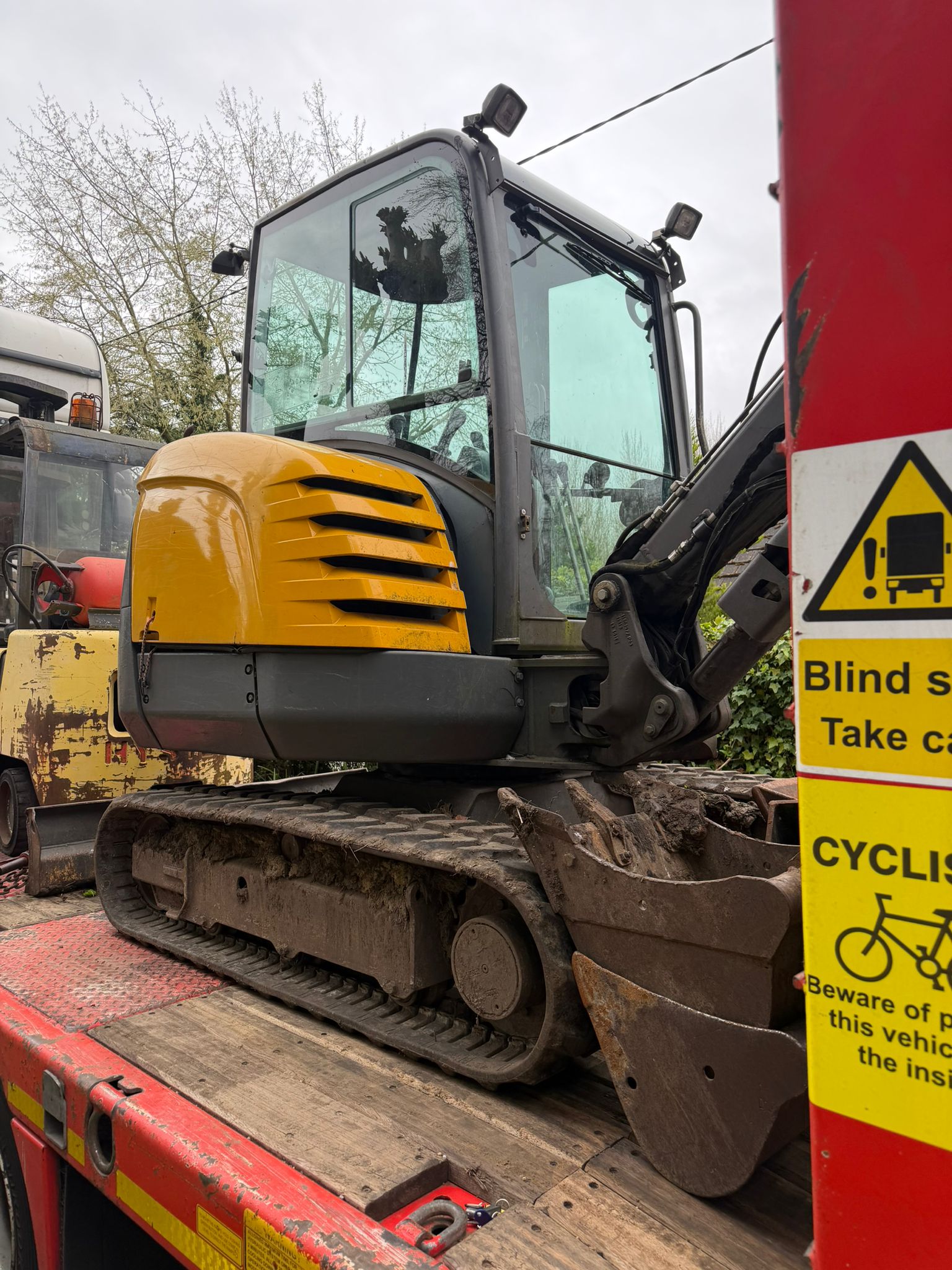 Volvo EC27C
